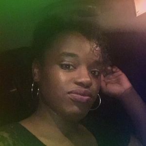 Meet your Posher, Kelli